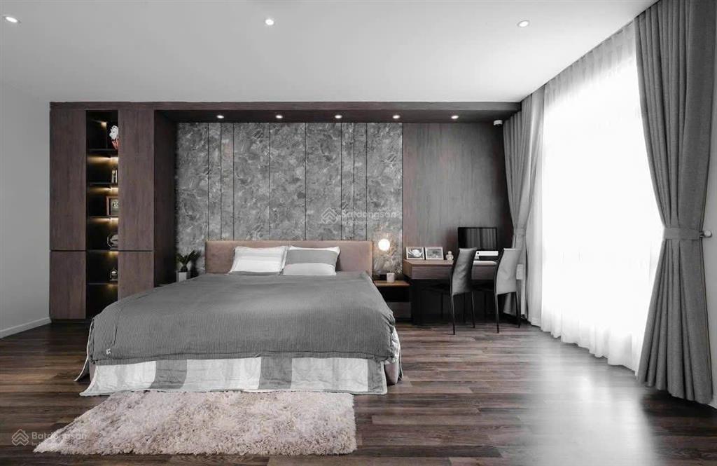 Bán tòa nhà vị trí đẹp mặt tiền hoa cau, phường 7, phú nhuận, khu làng hoa  8.2x18.6m  chỉ 69 tỷ