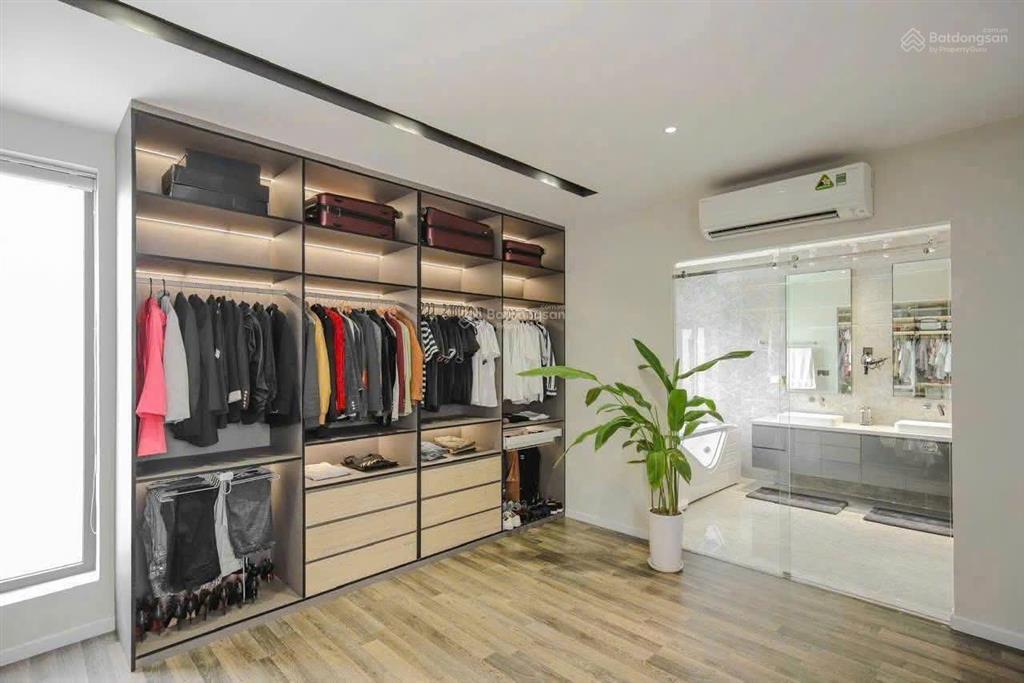 Bán tòa nhà vị trí đẹp mặt tiền hoa cau, phường 7, phú nhuận, khu làng hoa  8.2x18.6m  chỉ 69 tỷ