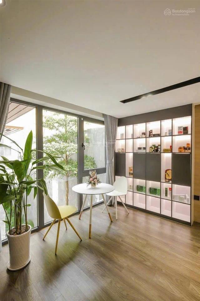 Bán tòa nhà vị trí đẹp mặt tiền hoa cau, phường 7, phú nhuận, khu làng hoa  8.2x18.6m  chỉ 69 tỷ