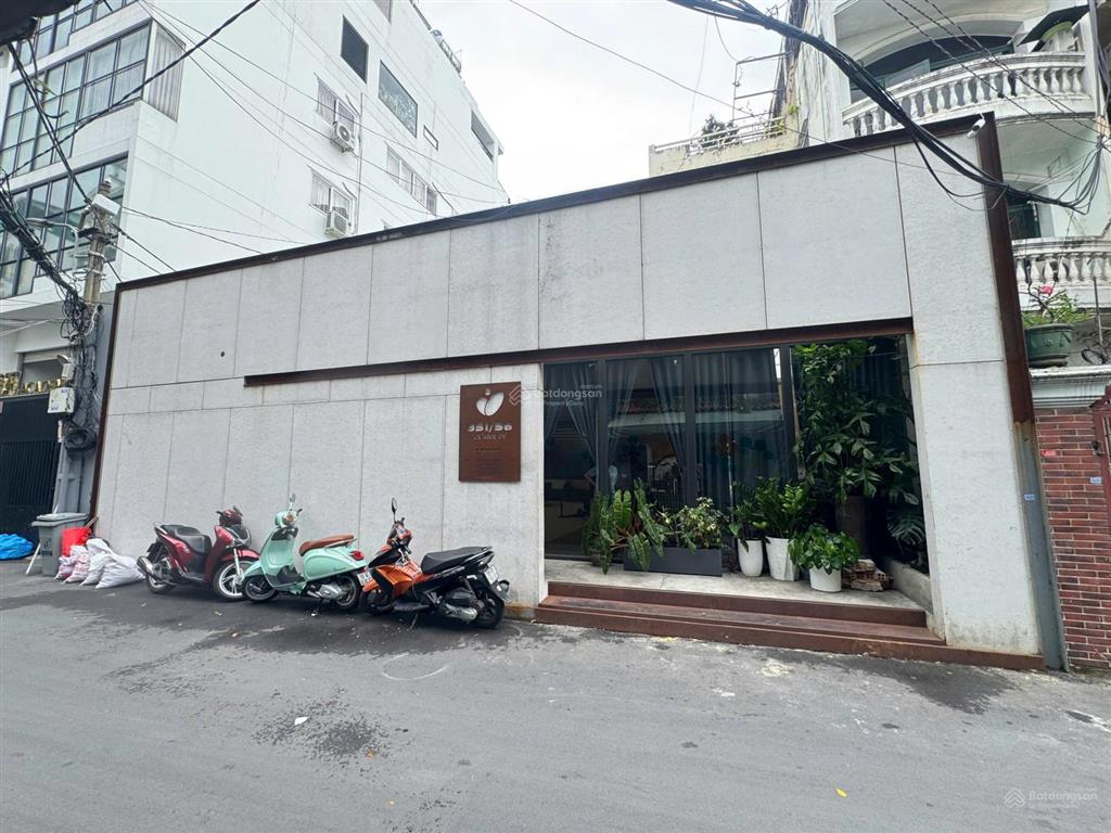 Bán nhà riêng vị trí đẹp 3 mặt tiền hẻm lê văn sỹ, p.13, q.3dt 13 x 24mgiá 68 tỷ chốt