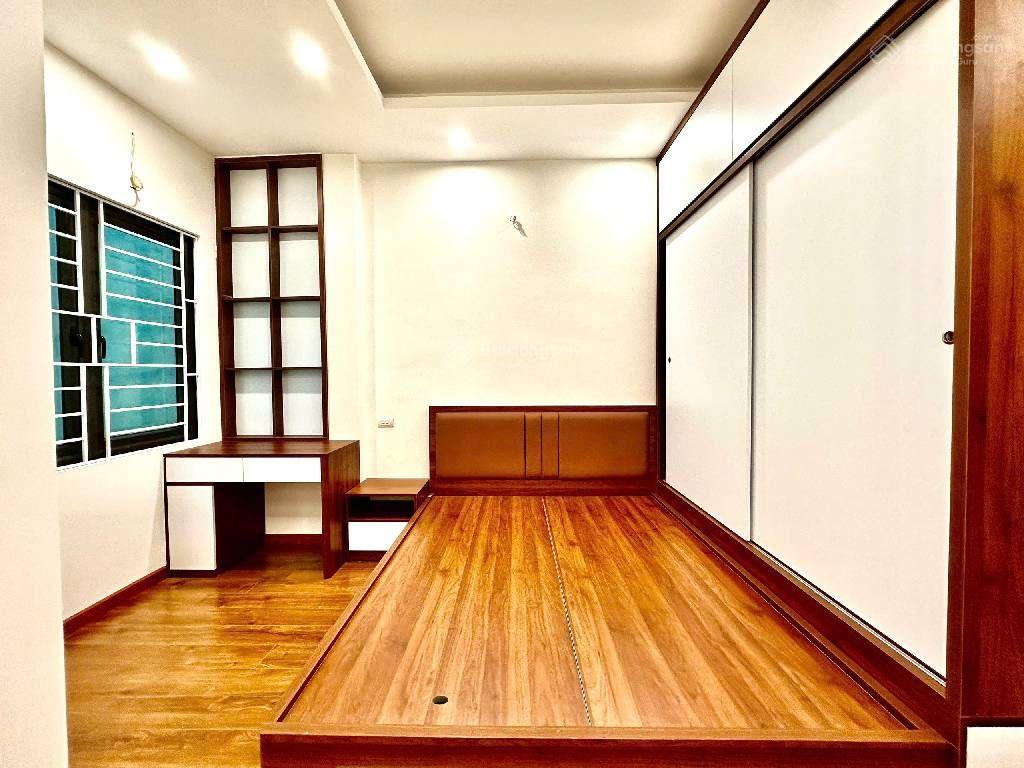 Cần bán gấp nhà tây mỗ 51m x 4 tầng, cực rộng phân lô, vía hè đá bóng, dân xây, lô góc,chỉ nhỉnh 8đ