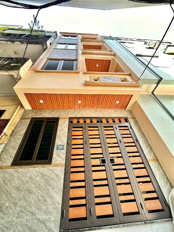 Cần bán gấp nhà tây mỗ 51m x 4 tầng, cực rộng phân lô, vía hè đá bóng, dân xây, lô góc,chỉ nhỉnh 8đ