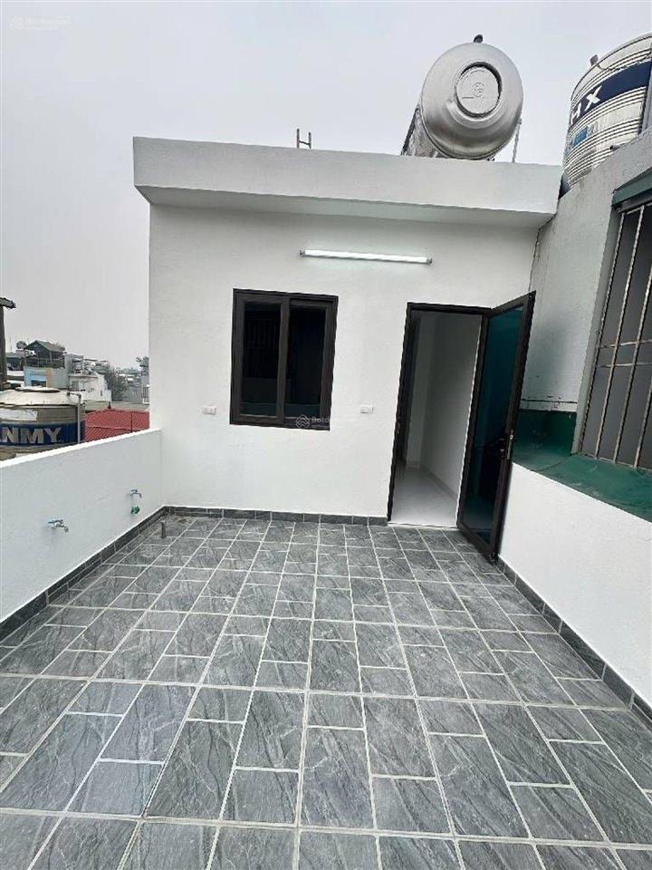 Giá chỉ 7 tỷ dân xây khu tây mỗ  39mét  thang máy chạy vù vù nhà 5 tầng, dân xây tâm huyết,