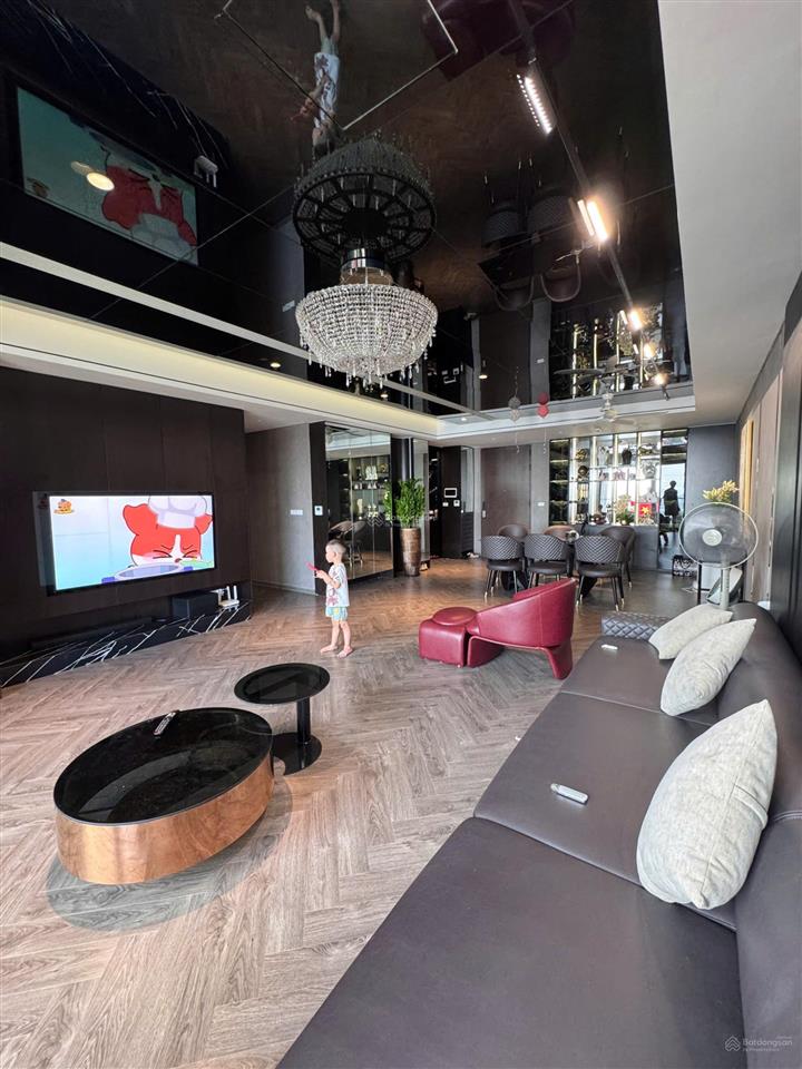 Cho thuê căn hộ brg  the diamond residence  25 lê văn lương, 150m, 3pn rộng full đồ đẹp, giá 35tr