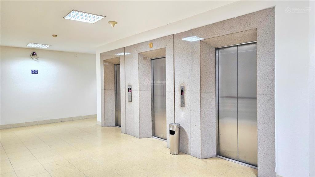 Chính chủ bán căn hộ 17t hoàng đạo thuý nhà cực đẹp 119m, 3pn 2wc đầy đủ nội thất,giá chỉ từ 9,9 tỷ