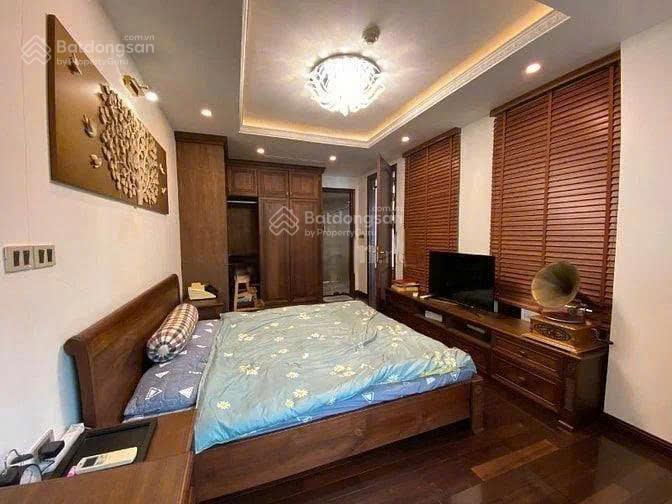 Cho thuê căn hộ duplex mandarin hoàng minh giám căn hộ 2 tầng dt 280m2 3pn 3wc nhà rất đẹp, giá tốt