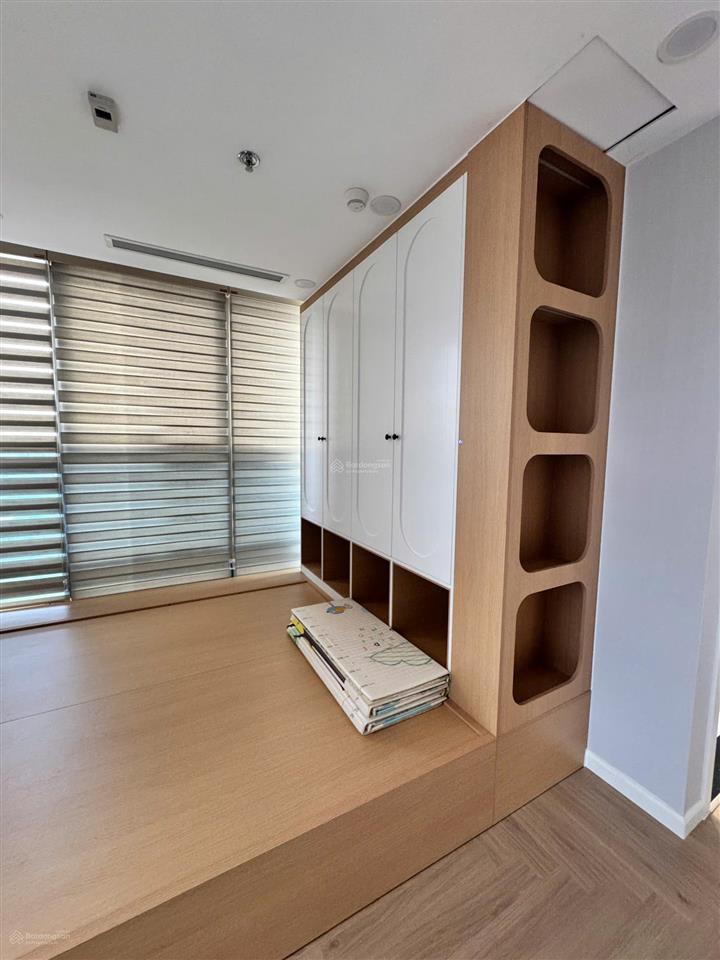 Cho thuê căn hộ ninety 90 đường láng  ngã tư sở, 75m, 2pn 2wc, full nội thất đẹp, giá chỉ từ 18tr