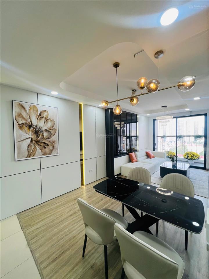Cho thuê căn hộ 82m² 2n2vs ở golden field cần cho thuê giá 12 triệu có slot ô tô  0906 241 ***