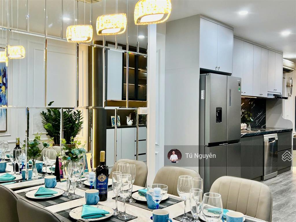 Chính chủ bán căn 2 phòng ngủ, 68m2 bea sky nguyễn xiển. giá 5.5 tỷ