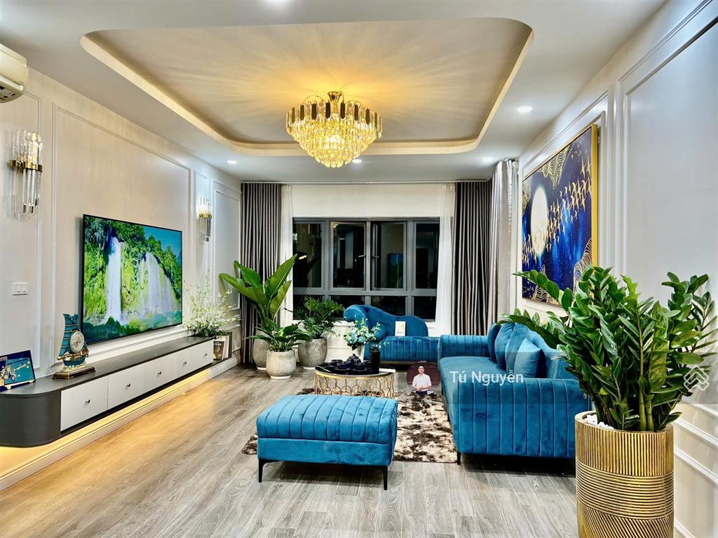 Chính chủ bán căn 2 phòng ngủ, 68m2 bea sky nguyễn xiển. giá 5.5 tỷ