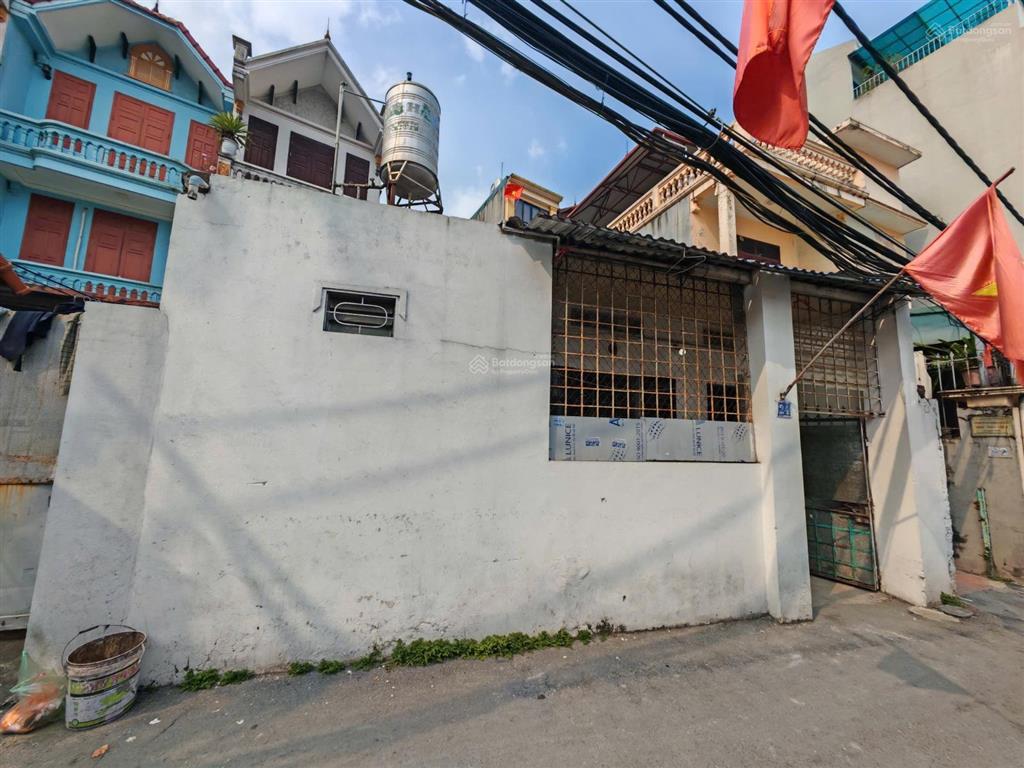 Bán đất tặng nhà cấp 4 phú thượng ngõ ô tô thông