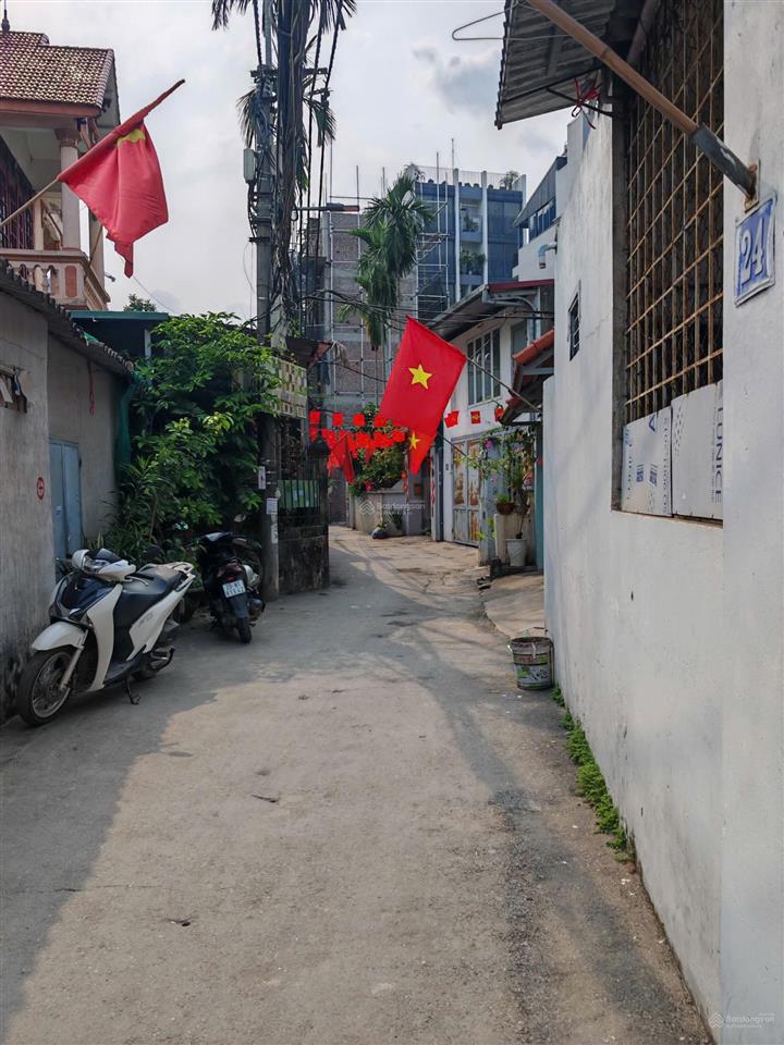 Bán đất tặng nhà cấp 4 phú thượng ngõ ô tô thông