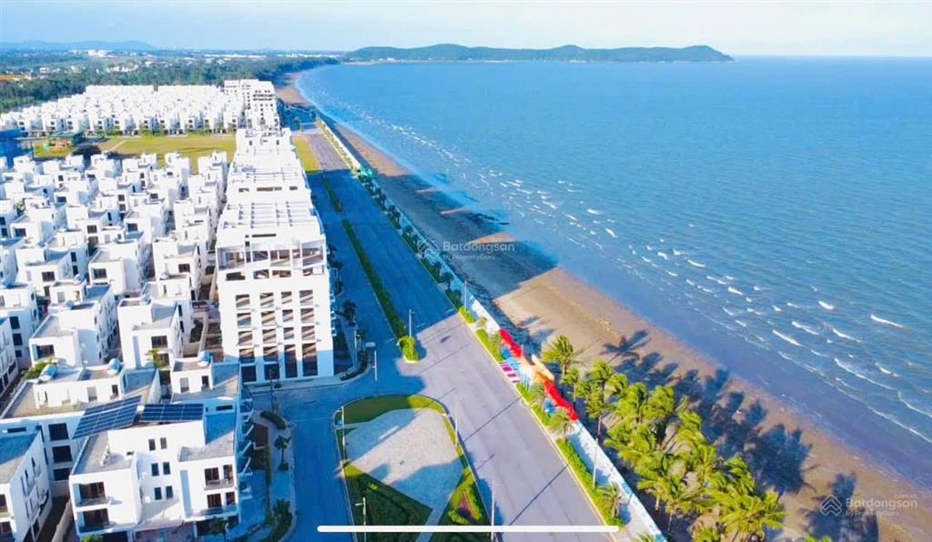 Biệt thự ven biển vlasta sầm sơn, chiết khấu 10% + gói quà tặng nội thất 360 triệu và 3 chỉ vàng