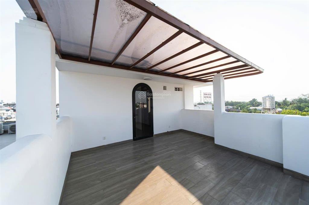 Cần tiền bán nhanh biệt thự vườn, mặt tiền đường phạm văn đồng, cạnh gigamall, pháp lý đầy đủ