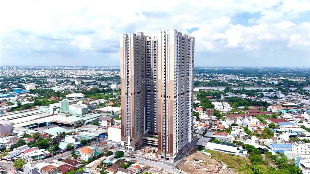 Bán căn hộ a&t sky garden  (2pn) tháng 5 nhận nhà