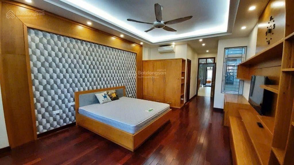 Hiếm 26,5 tỷ nhà mp hoàng văn thái 52m  7 tầng thang máy xịn  mt 4,8m  sổ vuông  chủ tự tk