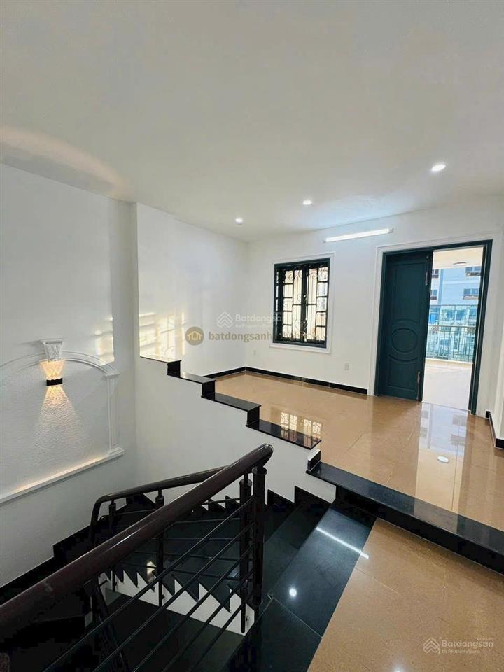 Nhà nhỏ xinh sát ngay nguyễn tư nghiêm, dt 5x13.5m tl2l mới đẹp. giá chỉ 7.8 tỷ