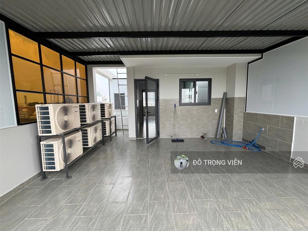 Chủ ngộp gấp bán, nhà mới xây 5 tầng, nhánh của kha vạn cân