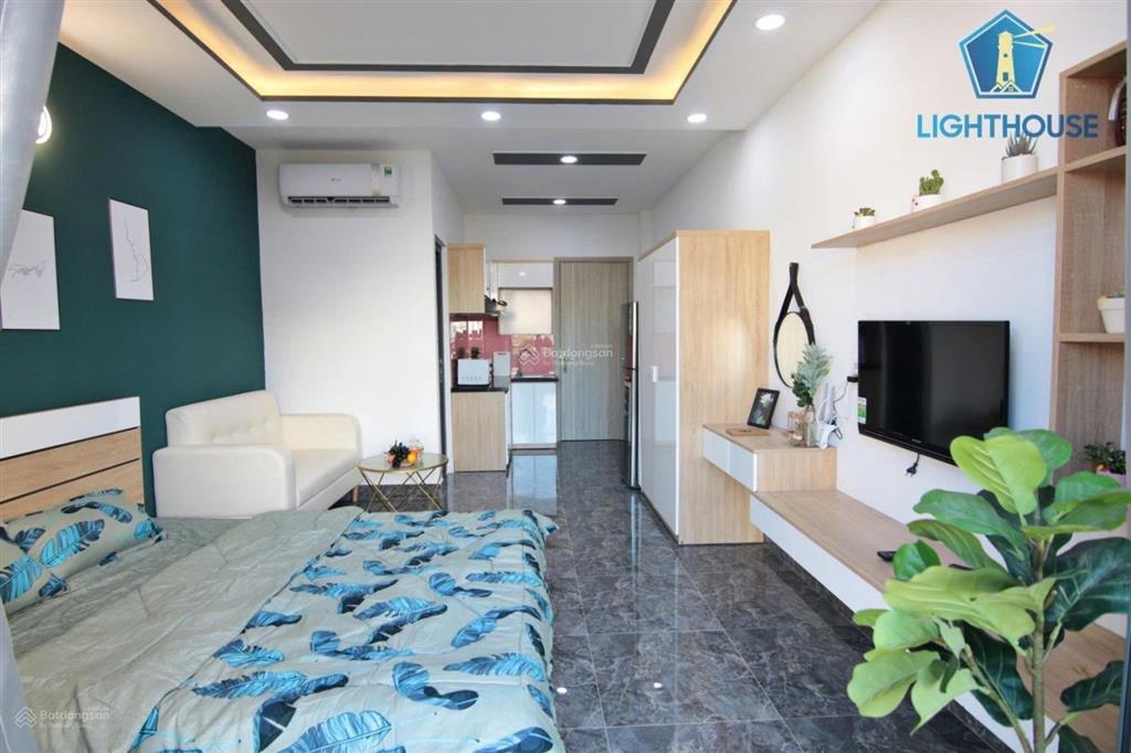 Căn hộ studio ban công full nội thất đường thích quảng đức q. phú nhuận / nhà có thang máy