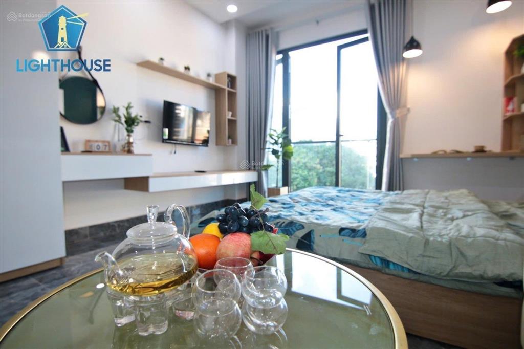 Căn hộ studio ban công full nội thất đường thích quảng đức q. phú nhuận / nhà có thang máy
