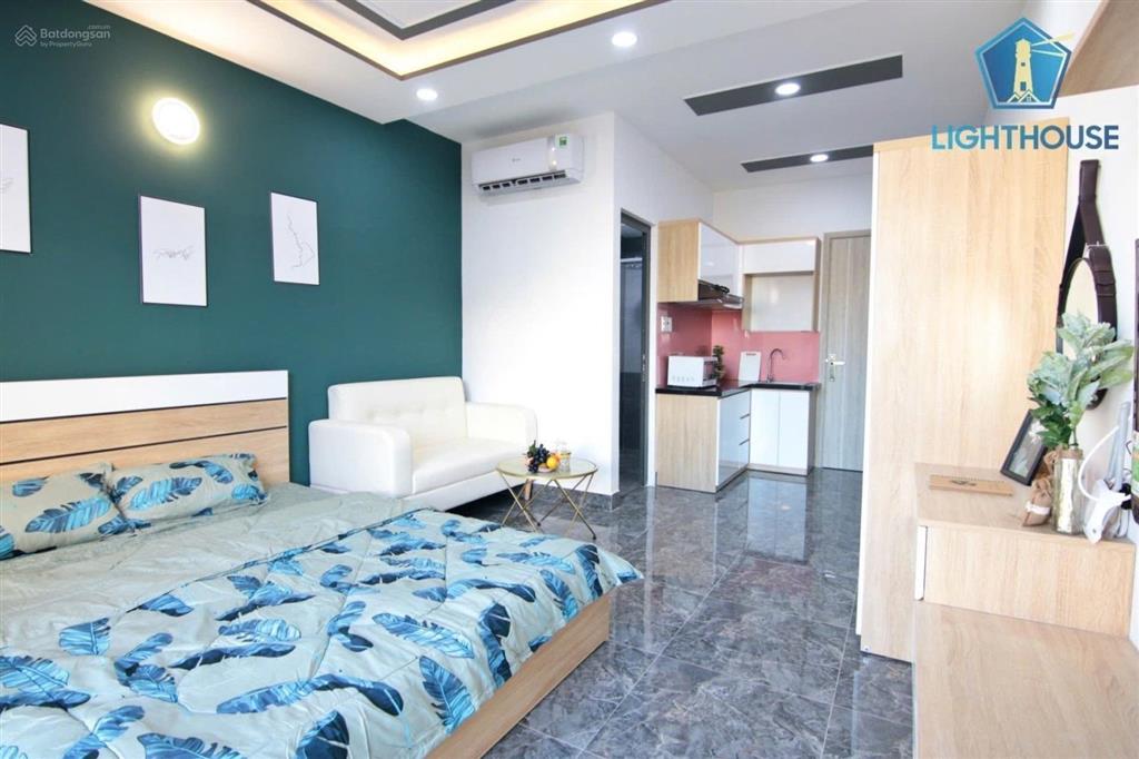 Căn hộ studio ban công full nội thất đường thích quảng đức q. phú nhuận / nhà có thang máy