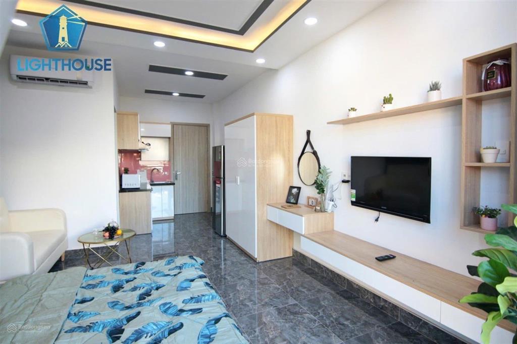Căn hộ studio ban công full nội thất đường thích quảng đức q. phú nhuận / nhà có thang máy