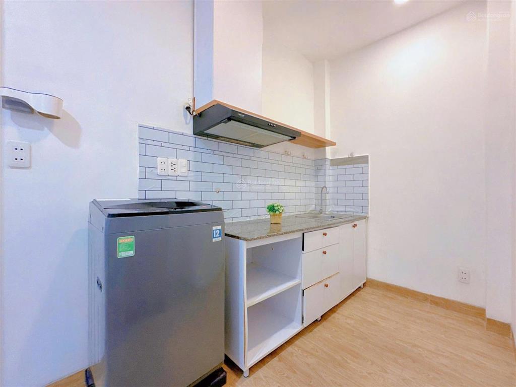 Cho thuê căn hộ 1pn full nội thất gần khu phan xích long, toà nhà bảo vệ 24/24