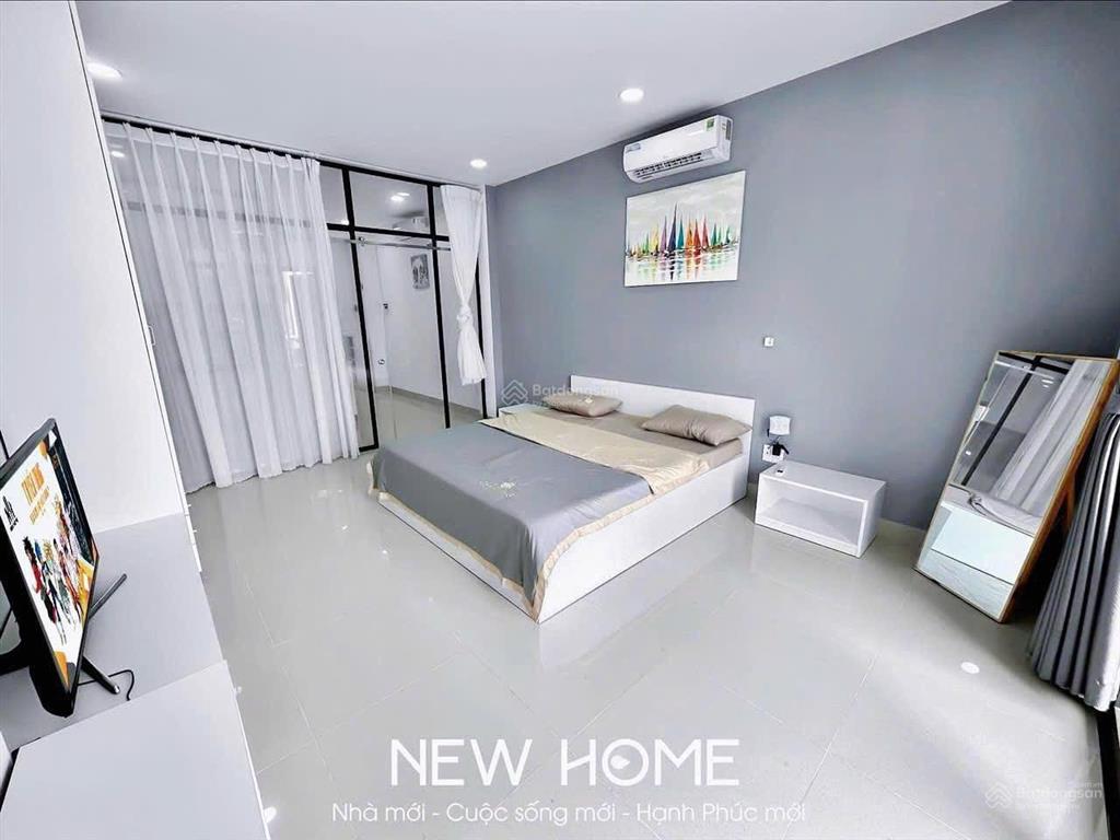 Cho thuê căn hộ 1pn ban công đường lê văn sỹ tiện đi q3, phú nhuận, sân bay, trang bị full nội thất