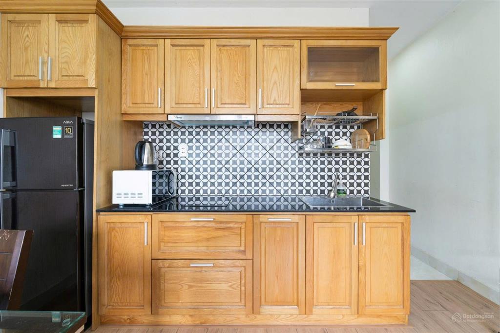 Cho thuê căn hộ full nội thất ngay khu phan xích long vị trí giáp quận 1, bình thạnh