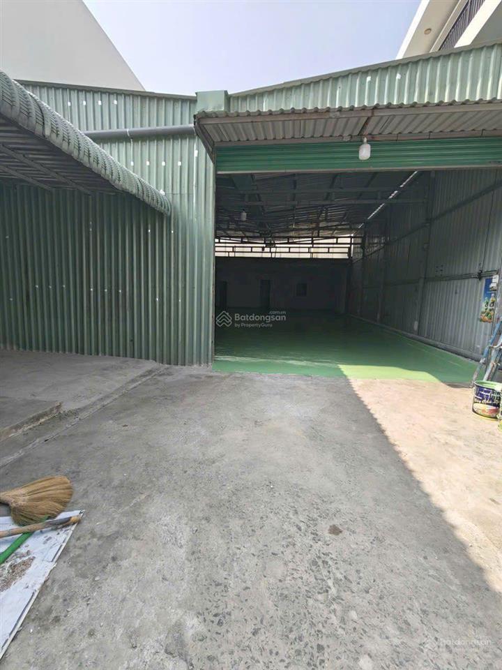 Kho xưởng 240m2, đường tải 10 tấn, thới an, q12