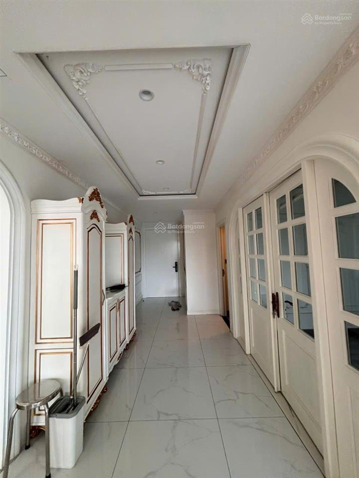 [hàng hiếm] căn hộ 3 phòng ngủ  ban công dài  121m2  10ty9  full nội thất như hình quá đẹp