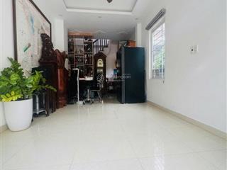 Lô góc 3 mặt thoáng  vừa ở vừa kinh doanh  ô tô lùi vào cửa  la khê  hà đông