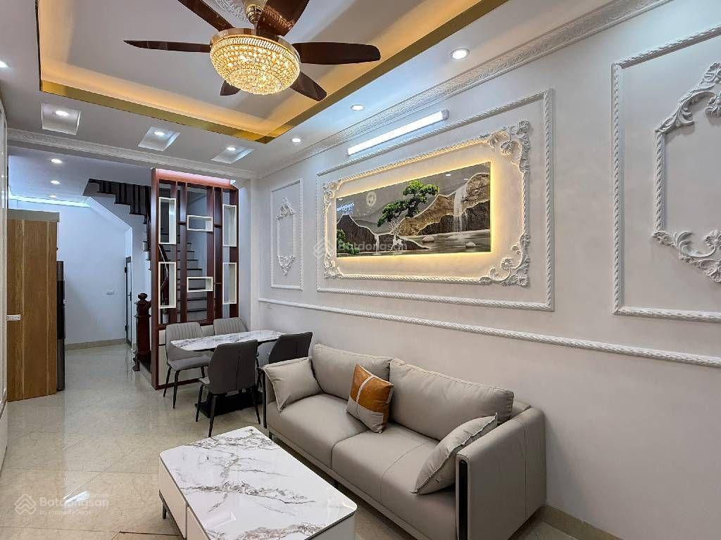 Siêu phẩm nhà đẹp la khê  5 tầng  full nội thất  ô tô đỗ cửa  ở ngay.