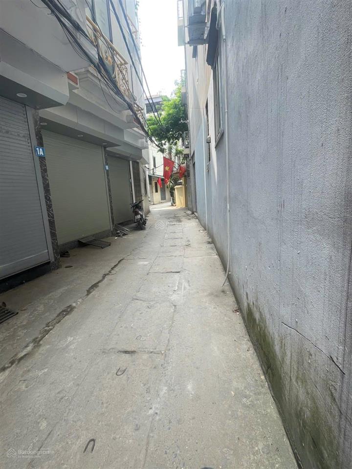 Quangtrung  6tỷ không có căn thứ 2 ngay trừơng chuyên nguyễn huệ