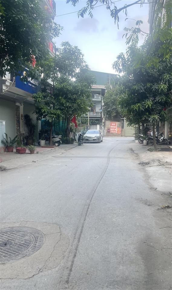 Phân lô  kinh doanh  kđt văn khê  vị trí trung tâm hà đông