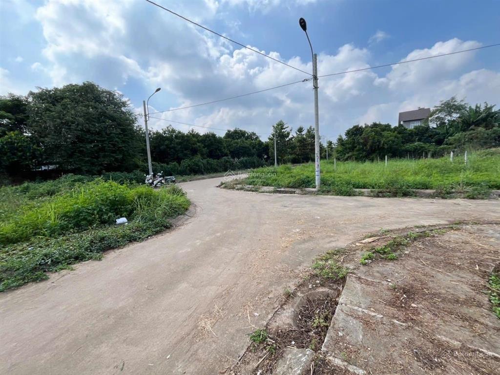 Cho thuê đất 220m2 phù hợp làm kho / bãi / xưởng