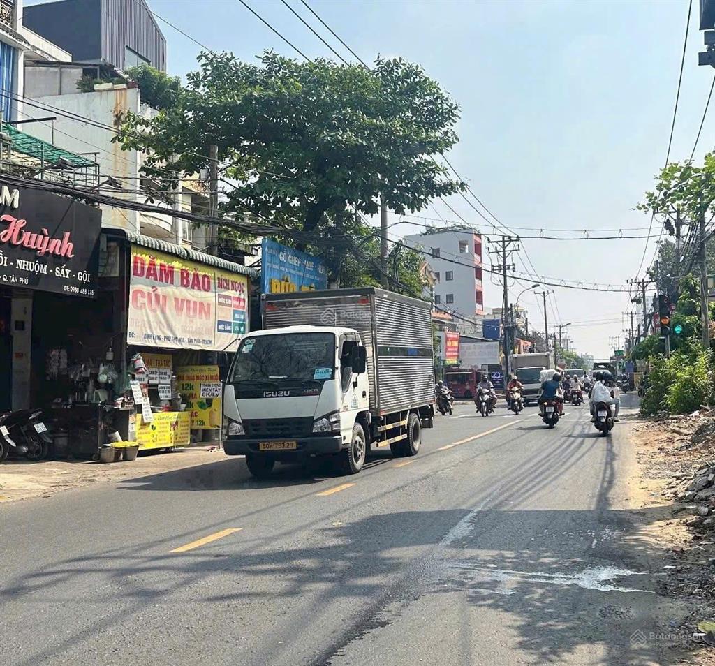 Nhà mặt tiền quận tân phú đường bình long 5,05x22m giá 16,5 tỷ thương lượng