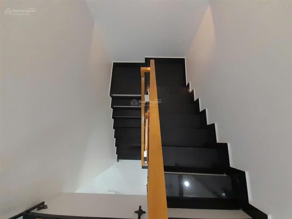 Bán nhà nguyễn quý anh hẻm xe hơi 10m 4pn giá chỉ 9,98 tỷ