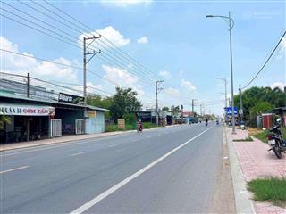 Bán đất mt đường kinh doanh, 300m2 giá chỉ 650tr, sổ riêng, sát kcn becamex chơn thành