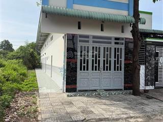 Bán dãy trọ giá ngộp nay kcn mỹ phước 3, 1 kiot + 4 phòng, 150m2 giá chỉ 825tr, thu nhập 8tr/tháng