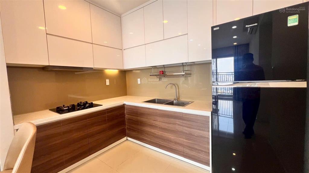 Nhà có nội thất, đã trống đẹp vào ở liền giá 17tr/tháng 76m2 bao phí quản lí.  0937 781 ***