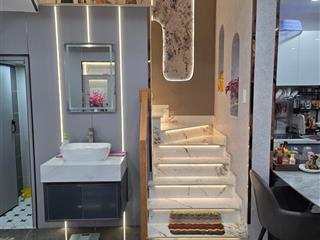 Bán nhà phạm văn bạch + 1 trệt 2 tầng + giá 6.x ( x cấp 2 )