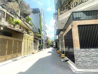 Ngay cách mang tháng 8  90m ngang 5m  chỉ 9.x tỷ hơn