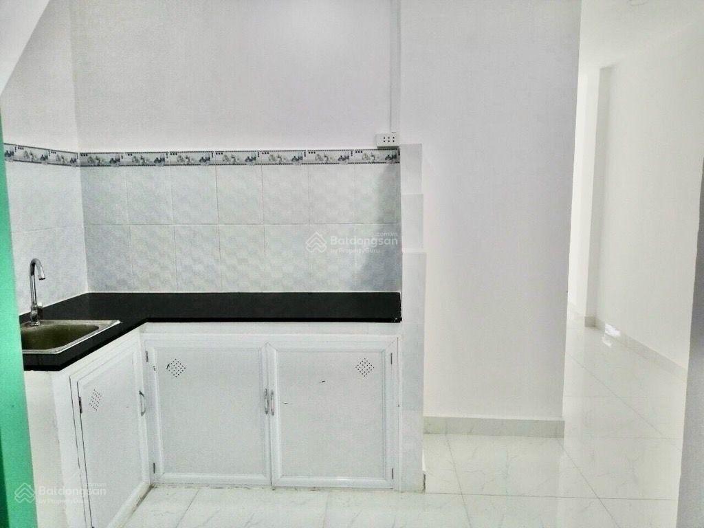 Chỉ nhỉnh 3 tỷ q8, 60m2, 2 tầng, ngang 4m, hẻm rộng thoáng, shr