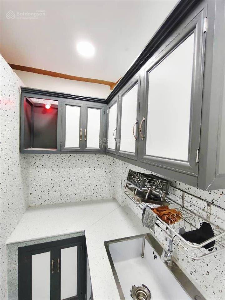 Mễ cốc q8, 30m2, 2 tầng, nở hậu, hẻm rộng thông thoáng, shr , chỉ 3tỷ nhỉnh, chính chủ gấp bán