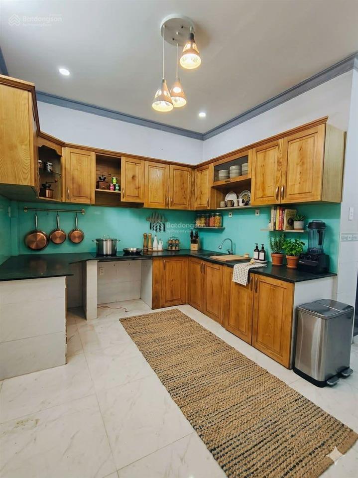 Nhà lô góc dương bá trạc quận 8  55m2 giá hơn 6tỷ, vị trị đẹp  xe hơi vào sát nhà, chủ nhiệt bán