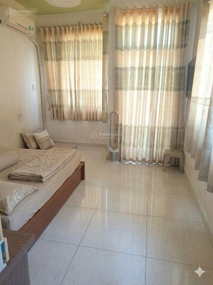 Hơn 2tỷ, p15 q8, 29m2, 3tầng, 4pn, hẻm rộng thoáng, k quy hoạch, chủ giảm mạnh