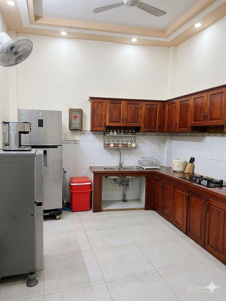 Bán nhà trương đình hội quận 8, 50m2, 3 tầng, 4pn, shr, nhỉnh 4 tỷ, chính chủ gấp bán