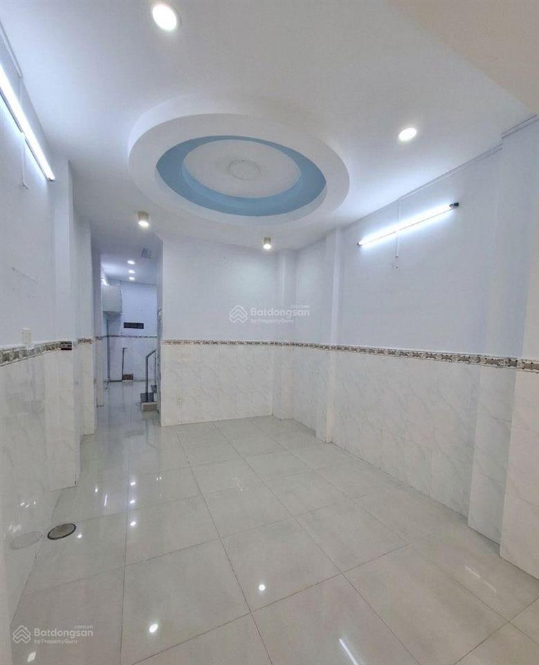 Bán nhà sát chợ phạm thế hiển q8, 40m2,ngang 3m5, hẻm rộng thoáng, shr, 3tỷ hơn