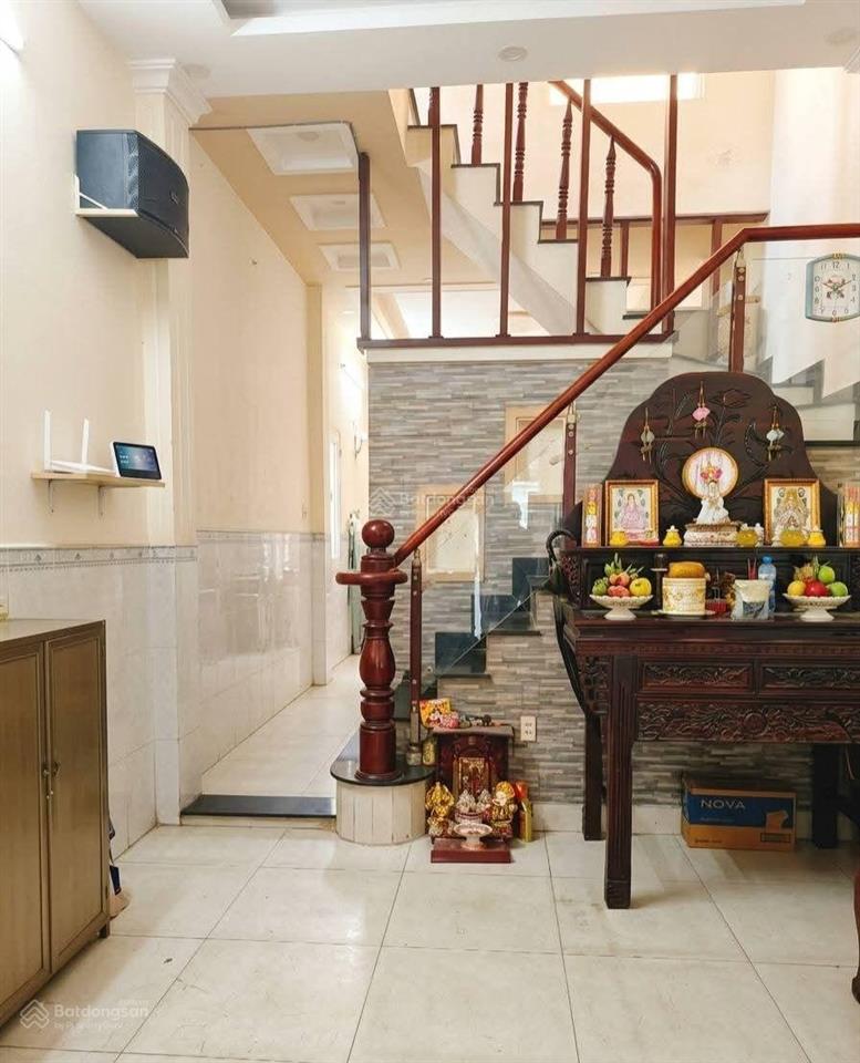 Bán nhà phú định q8, 50m2, 3 tầng, 4pn, shr, hẻm rộng thoáng, chính chủ nhỉnh 4 tỷ